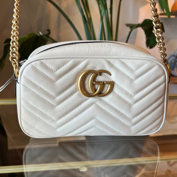 GUCCI GG Marmont Small Camera Bag - Picture 2 of 16